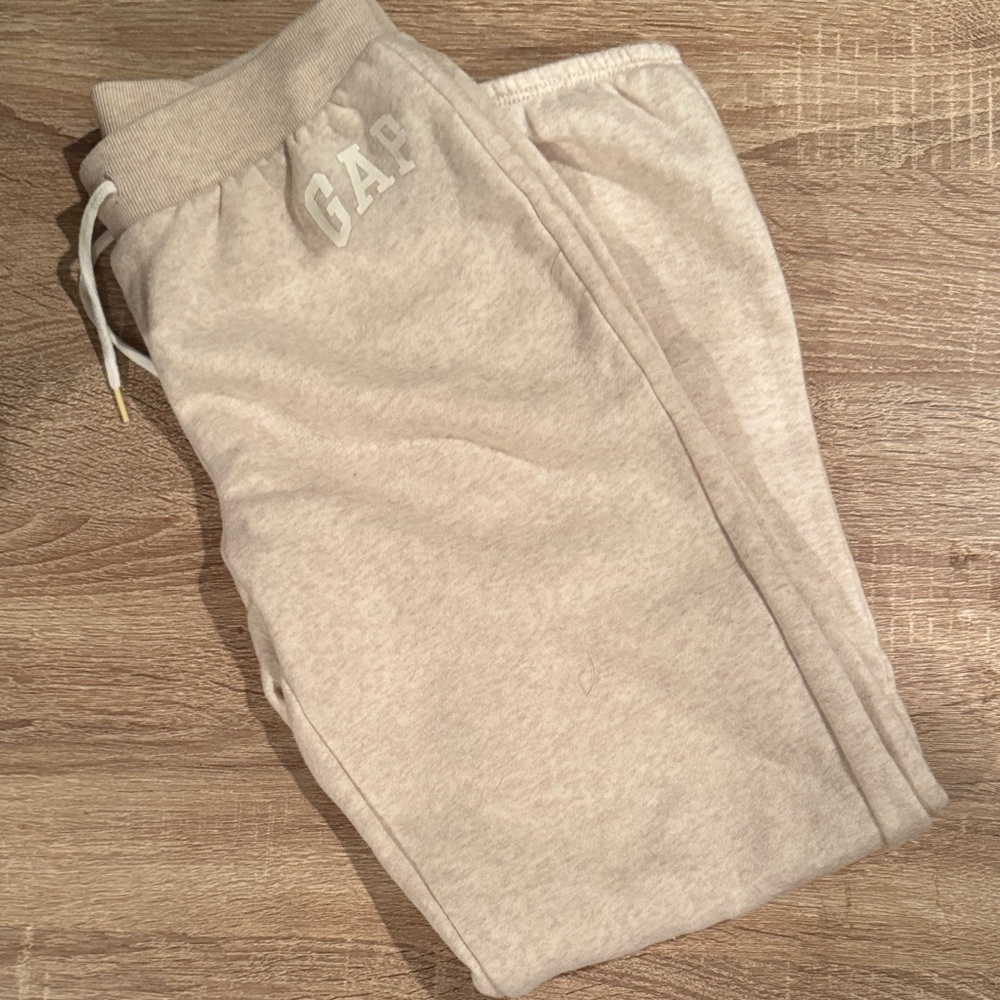 GAP Pants